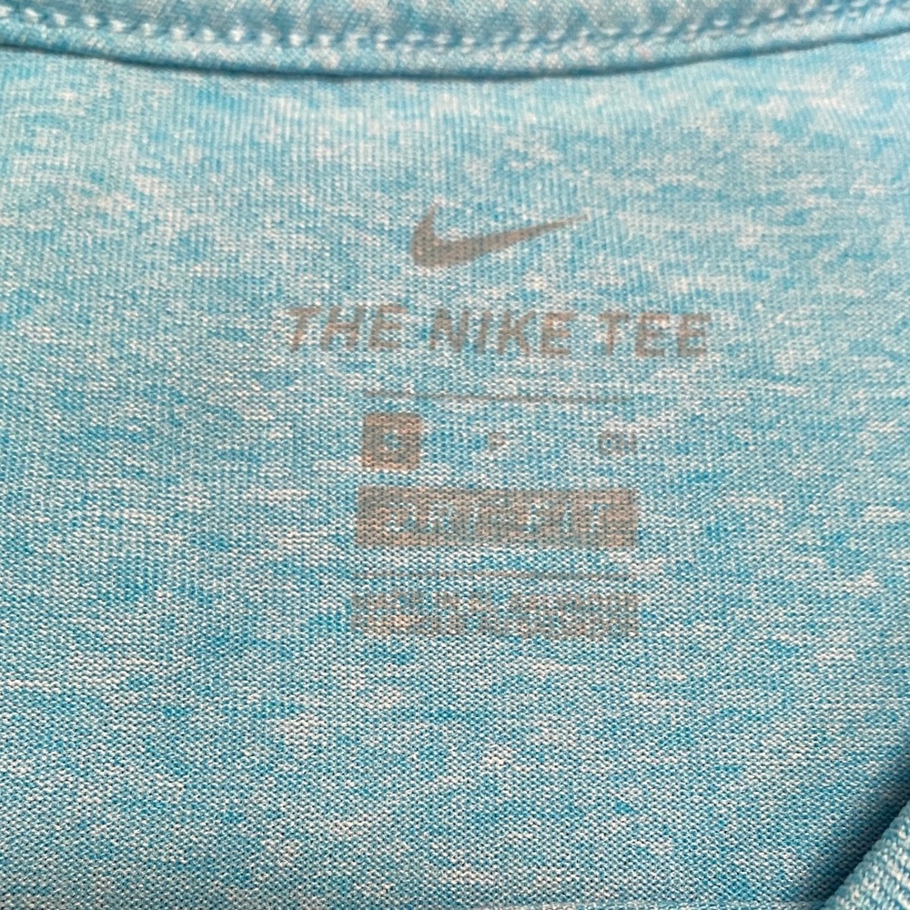 Nike Blue Short Sleeve Soft Tee-Small Activewear Summer Workout Athletic - Picture 3 of 9